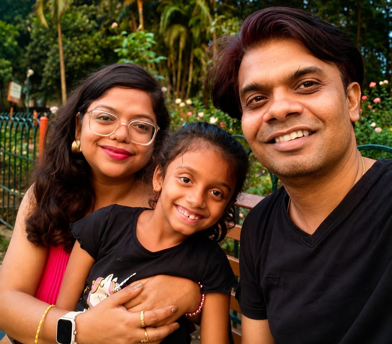 Family portrait of Anvika with her parents